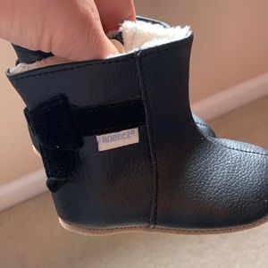 Robeez baby girl boots